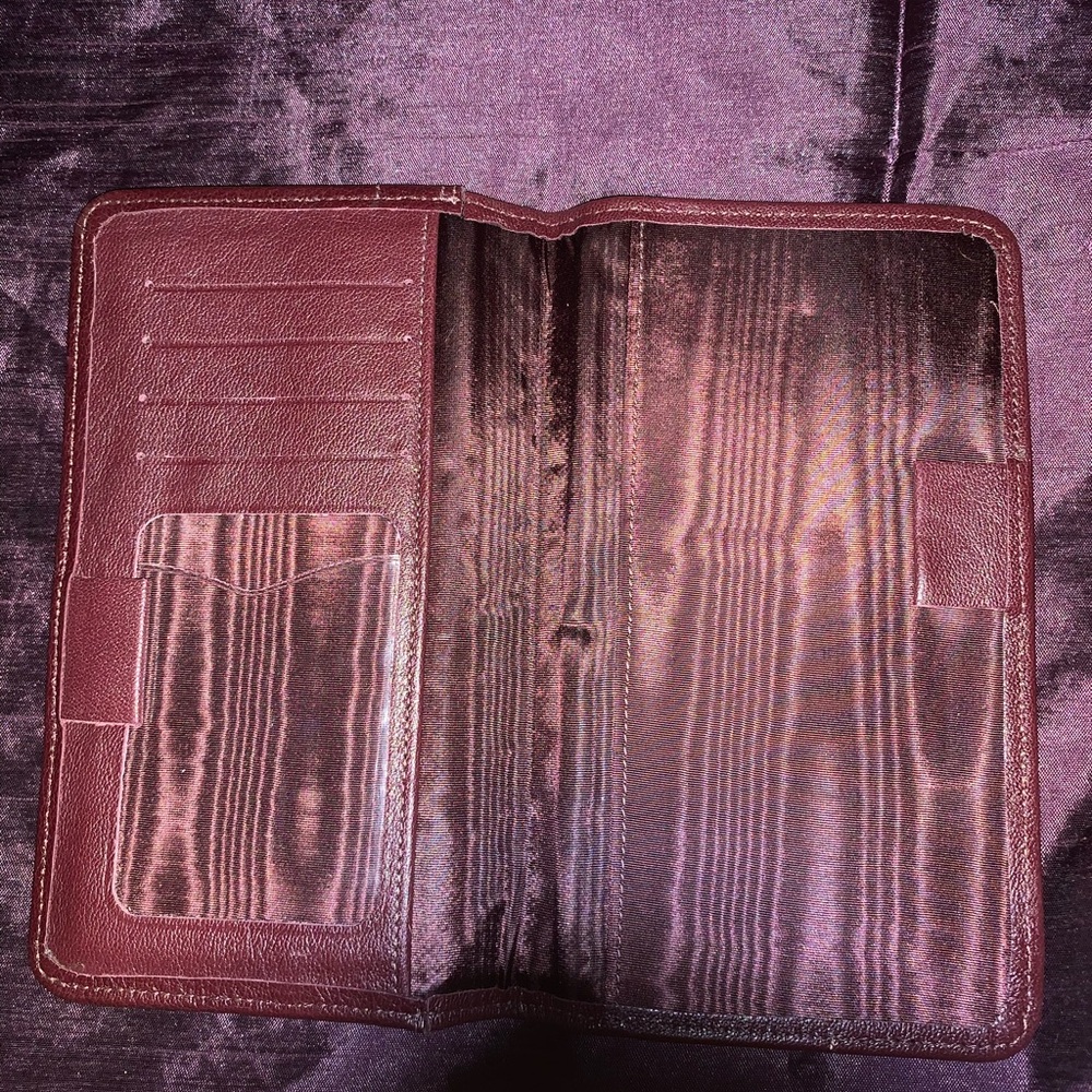 Check/wallets - Picture 2 of 2